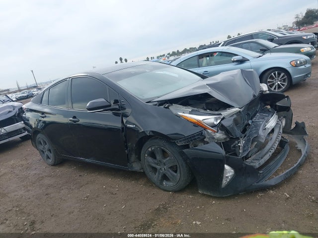 JTDKARFU1H3544456 Toyota Prius Three Touring