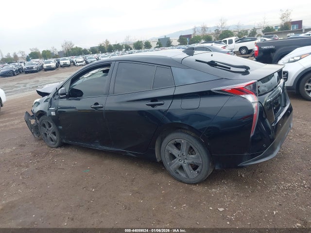 JTDKARFU1H3544456 Toyota Prius Three Touring