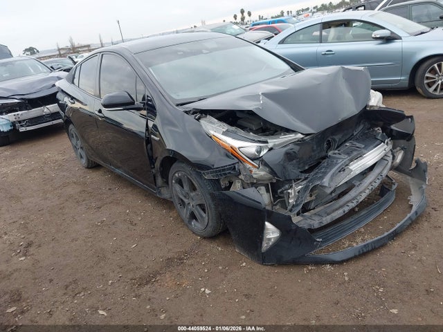 JTDKARFU1H3544456 Toyota Prius Three Touring