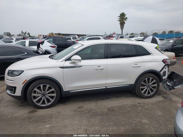 Lincoln Nautilus Select 2019 2LMPJ6K92KBL11196 Image 15