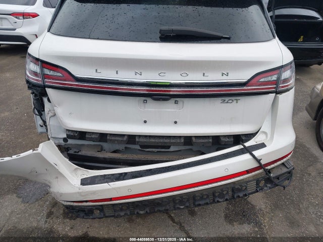Lincoln Nautilus Select 2019 2LMPJ6K92KBL11196 Image 18