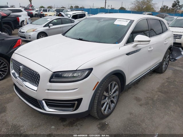 Lincoln Nautilus Select 2019 2LMPJ6K92KBL11196 Image 2