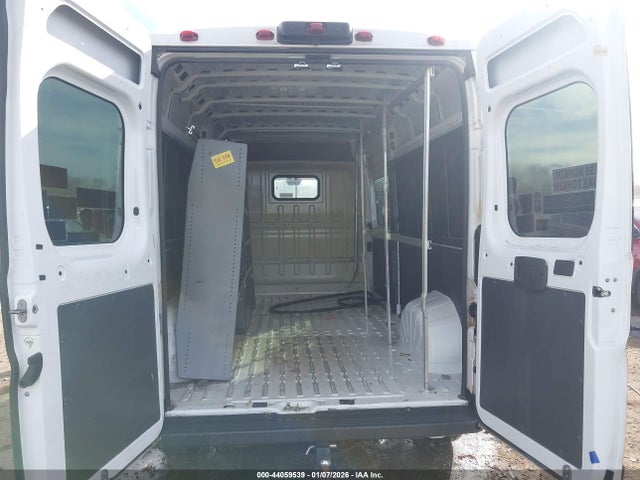 44059539 :رقم المزاد ، 3C6TRVDG2HE518533 vin ، 2017 Ram Promaster 2500 High Roof 159 Wb مزاد بيع