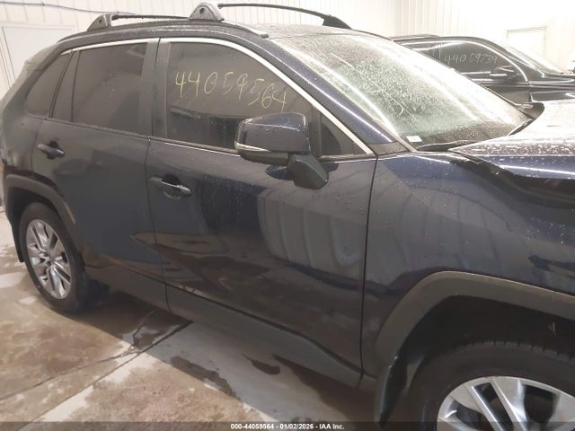 44059564 :رقم المزاد ، 2T3A1RFV1PW398480 vin ، 2023 Toyota Rav4 Xle Premium مزاد بيع