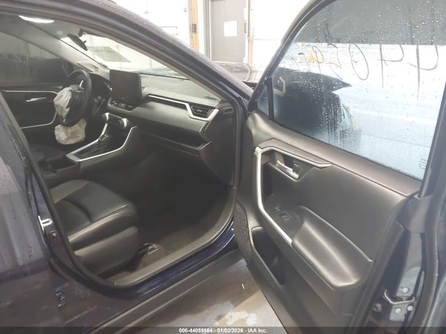 44059564 :رقم المزاد ، 2T3A1RFV1PW398480 vin ، 2023 Toyota Rav4 Xle Premium مزاد بيع