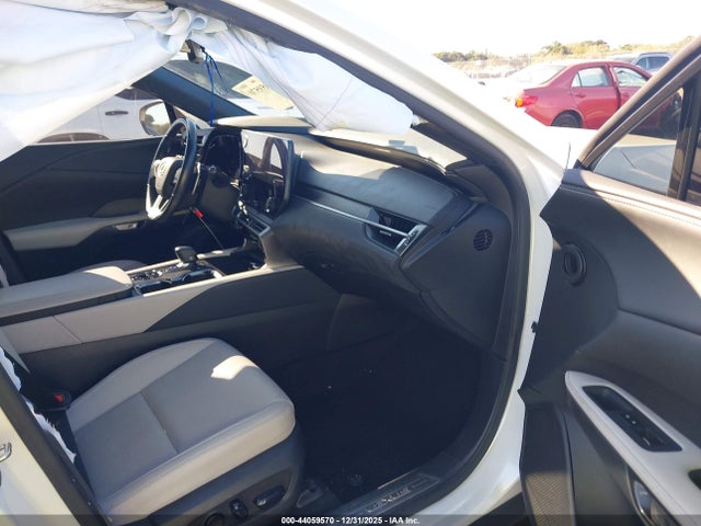 2024 LEXUS RX 350 JTJCHMAA5R2017136 Photo 4