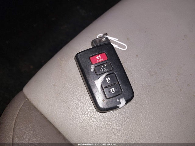 Продажа на аукционе авто 2013 Toyota Rav4 Limited, vin: 2T3YFREV6DW004288, номер лота: 44059600
