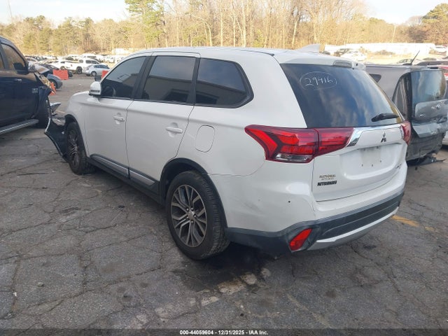 2017 MITSUBISHI OUTLANDER JA4AD3A36HZ039079 Photo 2