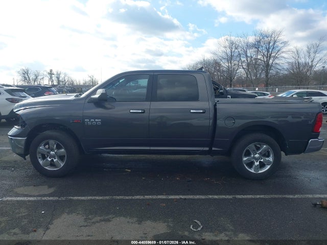 2017 Ram 1500 Big Horn  4x4 5'7 Box მანქანა იყიდება აუქციონზე, vin: 1C6RR7LM1HS879374, აუქციონის ნომერი: 44059689