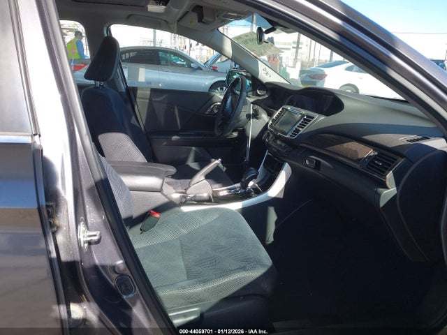 1HGCR2F06HA049605 Honda ACCORD EX