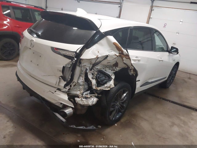 2019 ACURA RDX 5J8TC2H66KL027215 Photo 3
