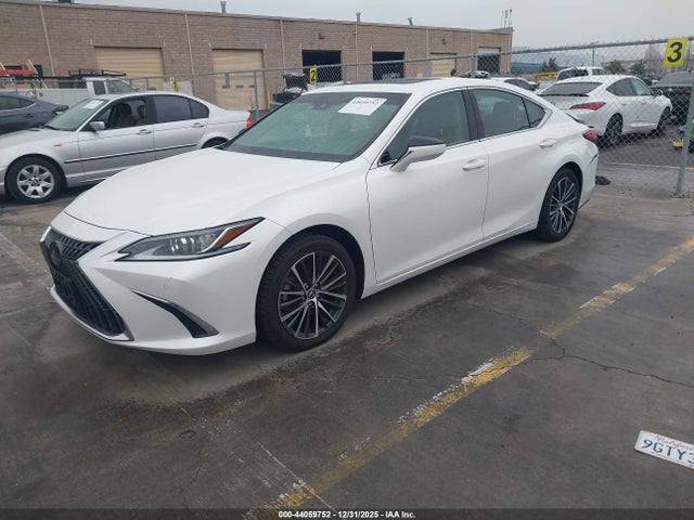 58ADZ1B1XPU151339 Lexus ES 350