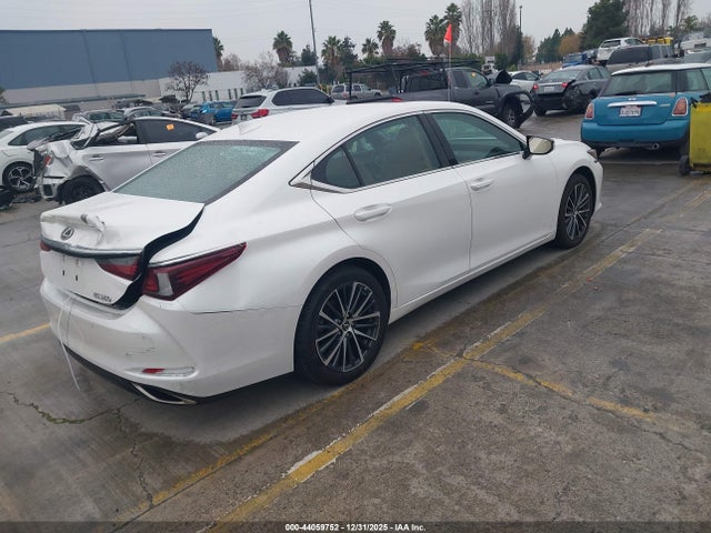 58ADZ1B1XPU151339 Lexus ES 350