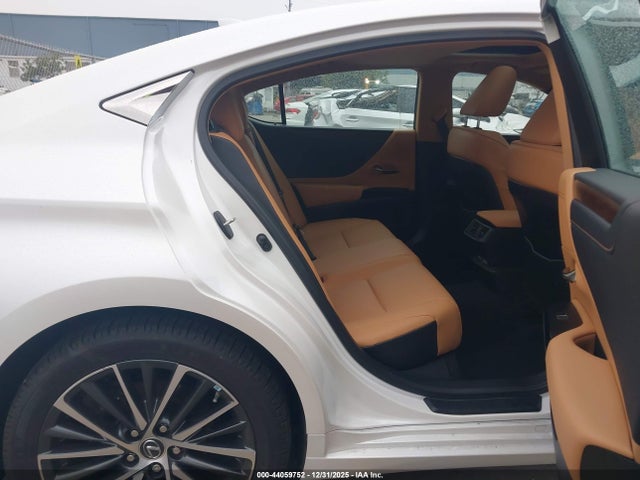 58ADZ1B1XPU151339 Lexus ES 350