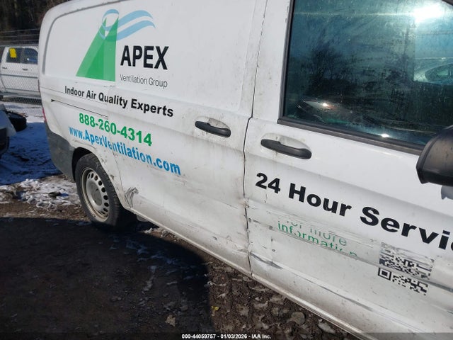44059757 :رقم المزاد ، WD3PG2EA8H3219865 vin ، 2017 Mercedes-benz Metris مزاد بيع