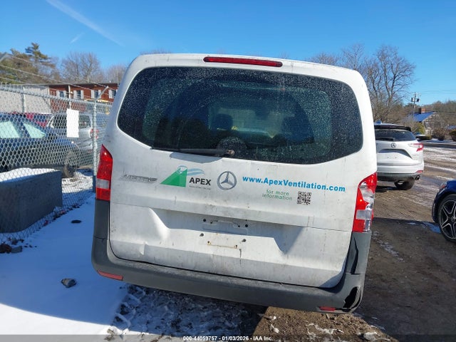 44059757 :رقم المزاد ، WD3PG2EA8H3219865 vin ، 2017 Mercedes-benz Metris مزاد بيع
