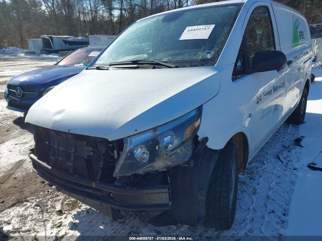 44059757 :رقم المزاد ، WD3PG2EA8H3219865 vin ، 2017 Mercedes-benz Metris مزاد بيع