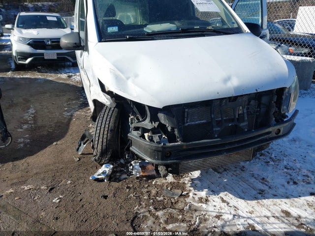 44059757 :رقم المزاد ، WD3PG2EA8H3219865 vin ، 2017 Mercedes-benz Metris مزاد بيع