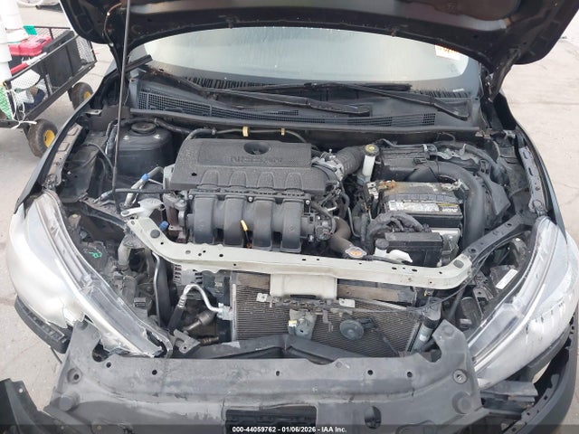 2017 Nissan Sentra Sv მანქანა იყიდება აუქციონზე, vin: 3N1AB7AP3HY247696, აუქციონის ნომერი: 44059762