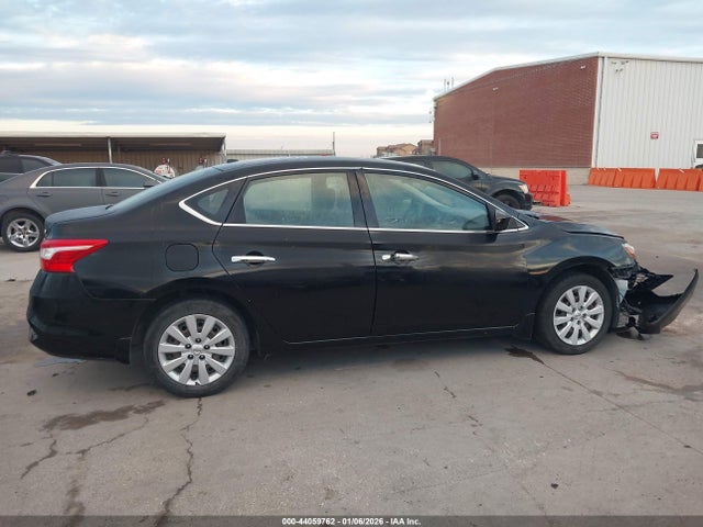 2017 Nissan Sentra Sv მანქანა იყიდება აუქციონზე, vin: 3N1AB7AP3HY247696, აუქციონის ნომერი: 44059762