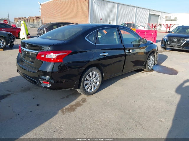 2017 Nissan Sentra Sv მანქანა იყიდება აუქციონზე, vin: 3N1AB7AP3HY247696, აუქციონის ნომერი: 44059762