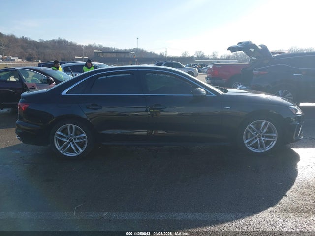 2023 Audi A4 Premium Plus 45 Tfsi S Line Quattro S Tronic მანქანა იყიდება აუქციონზე, vin: WAUEAAF46PN003885, აუქციონის ნომერი: 44059843