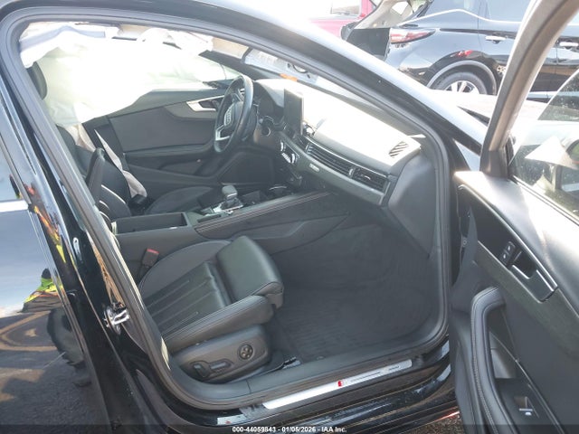 2023 AUDI A4 WAUEAAF46PN003885 Photo 4