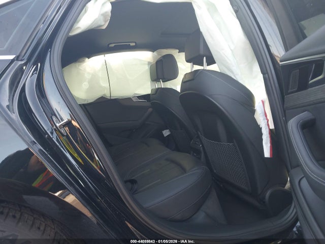 2023 AUDI A4 WAUEAAF46PN003885 Photo 7