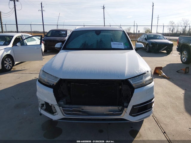 WA1LHAF77HD051185 Audi Q7 2.0t Premium