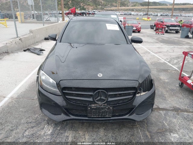 55SWF4JB8JU243699 Mercedes-Benz C 300