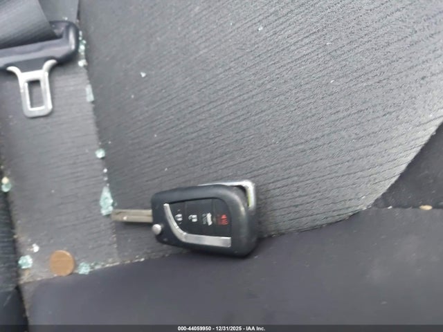 4T1B11HK2JU579659 Toyota CAMRY LE