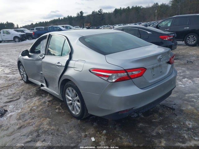 4T1B11HK2JU579659 Toyota CAMRY LE