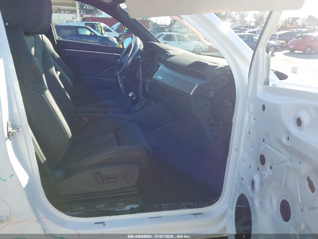 2024 AUDI Q3 WA1DECF31R1204118 Photo 4