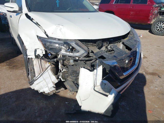 2018 NISSAN ROGUE 5N1AT2MT6JC755421 Photo 5