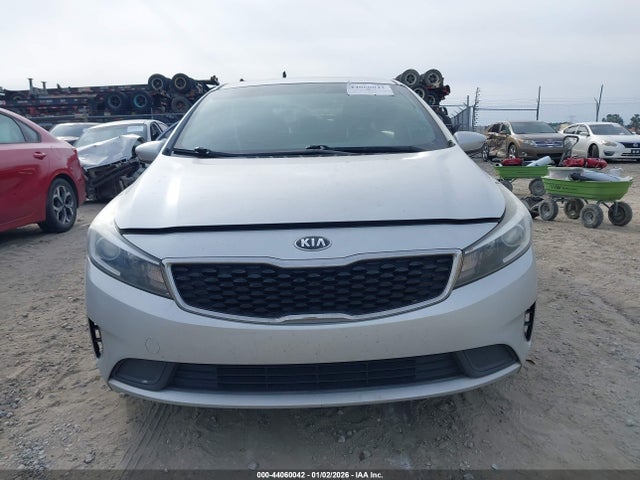 KIA FORTE LX 2017 3KPFK4A77HE041560 Image 13
