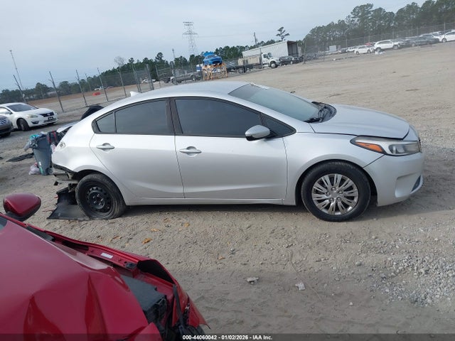 KIA FORTE LX 2017 3KPFK4A77HE041560 Image 14