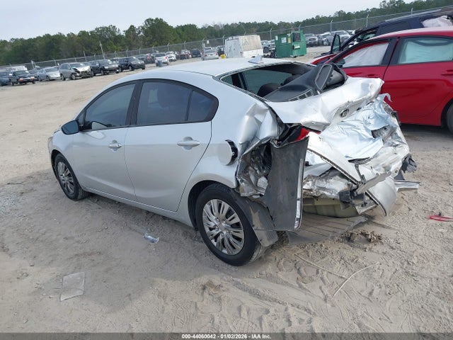 KIA FORTE LX 2017 3KPFK4A77HE041560 Image 3