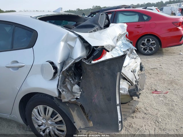 KIA FORTE LX 2017 3KPFK4A77HE041560 Image 6