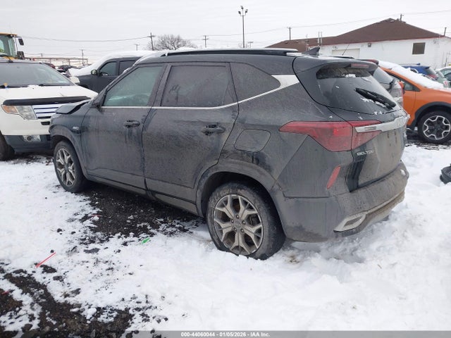 2022 KIA SELTOS KNDERCAAXN7237825 Photo 2