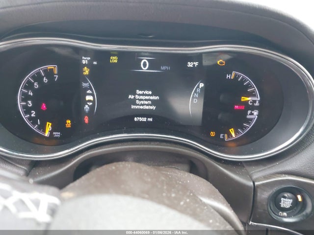 1C4RJFCG4JC449553 Jeep Grand Cherokee Overland 4x4