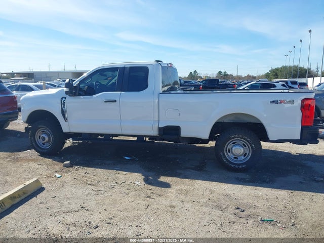 1FT7X2BA7RED47725 Ford F-250 Xl