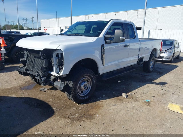 1FT7X2BA7RED47725 Ford F-250 Xl
