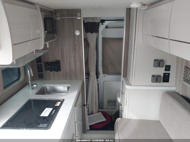 3C6LRVBG7ME582578 RAM Promaster 1500 High Roof 136 Wb