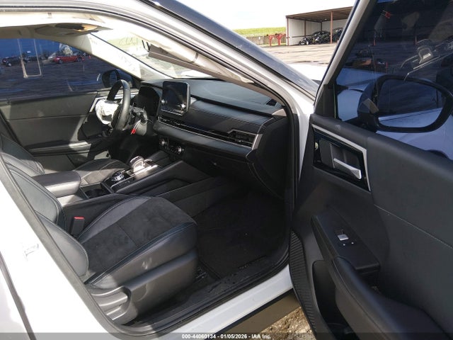 2023 MITSUBISHI OUTLANDER JA4J3UA83PZ056960 Photo 4