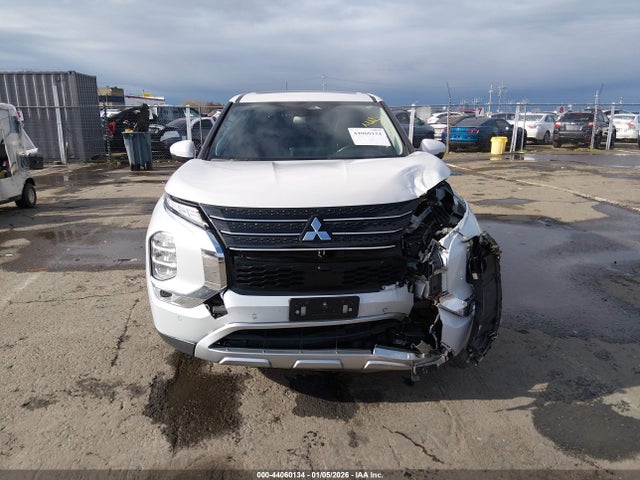 2023 MITSUBISHI OUTLANDER JA4J3UA83PZ056960 Photo 5