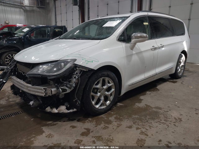 2C4RC1GG6LR242177 Chrysler Pacifica Limited