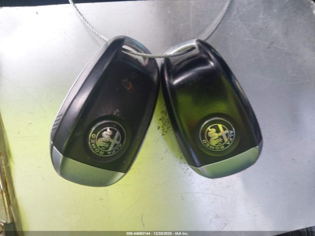 2018 ALFA ROMEO STELVIO ZASFAKAN7J7B83586 Photo 10