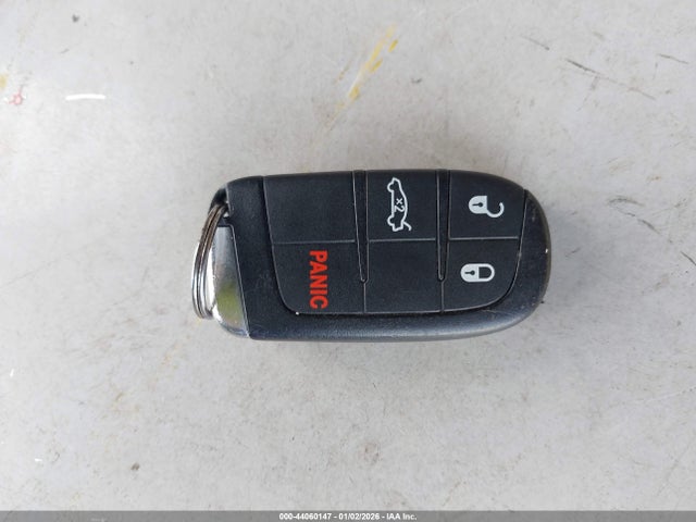 2C3CDZAG1JH231878 Dodge Challenger Sxt Plus