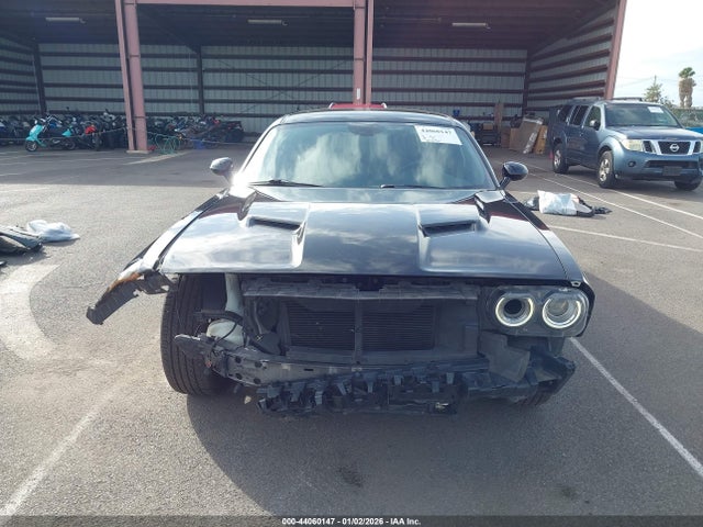 2C3CDZAG1JH231878 Dodge Challenger Sxt Plus