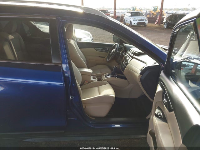 JN8AT2MT4HW146426 Nissan ROGUE SV